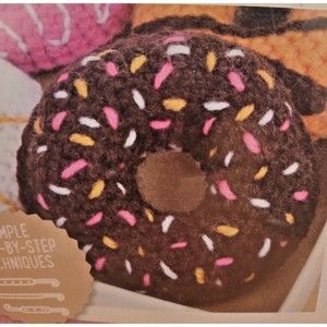 Delicious Donut 5pc Crochet Starter Kit Easy Beginner Kids Youth Needlecraft